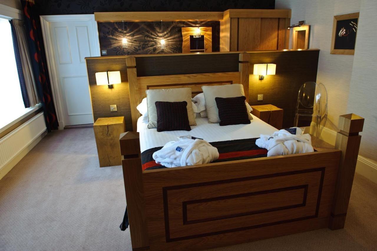Barton Manor & Spa; Bw Signature Collection 4*