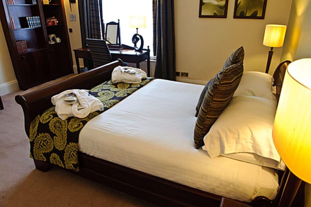 Barton Manor & Spa; Bw Signature Collection Hotel 4*