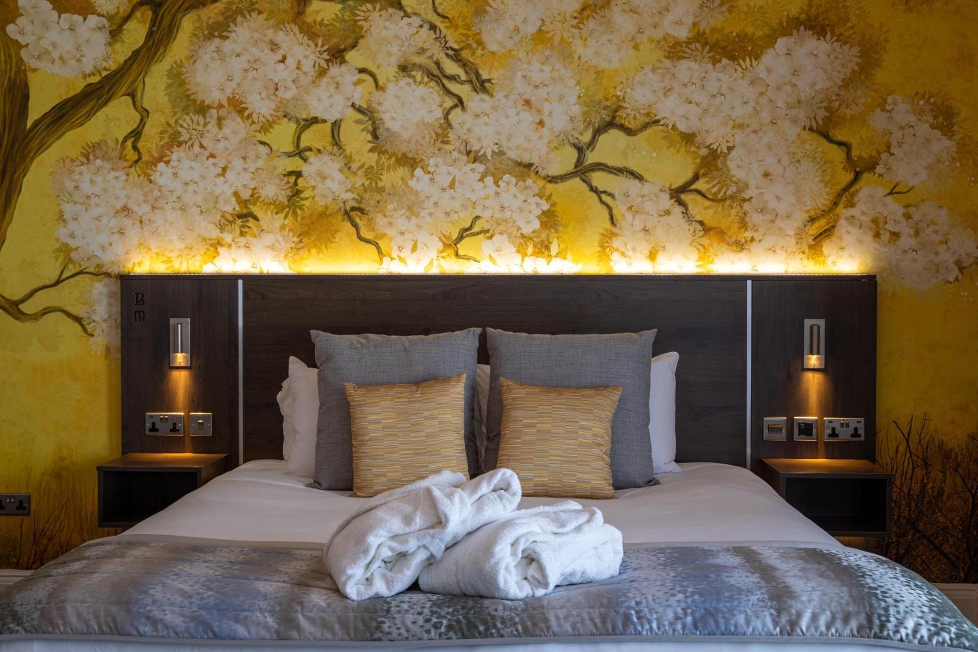 Barton Manor & Spa; Bw Signature Collection Отель