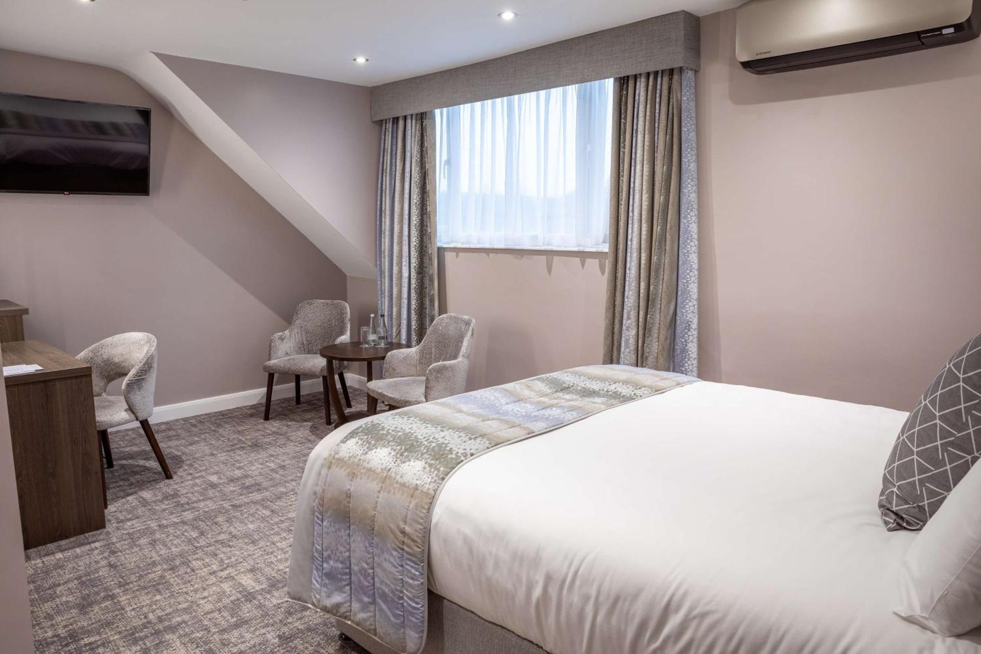 Barton Manor & Spa; Bw Signature Collection Отель 4*