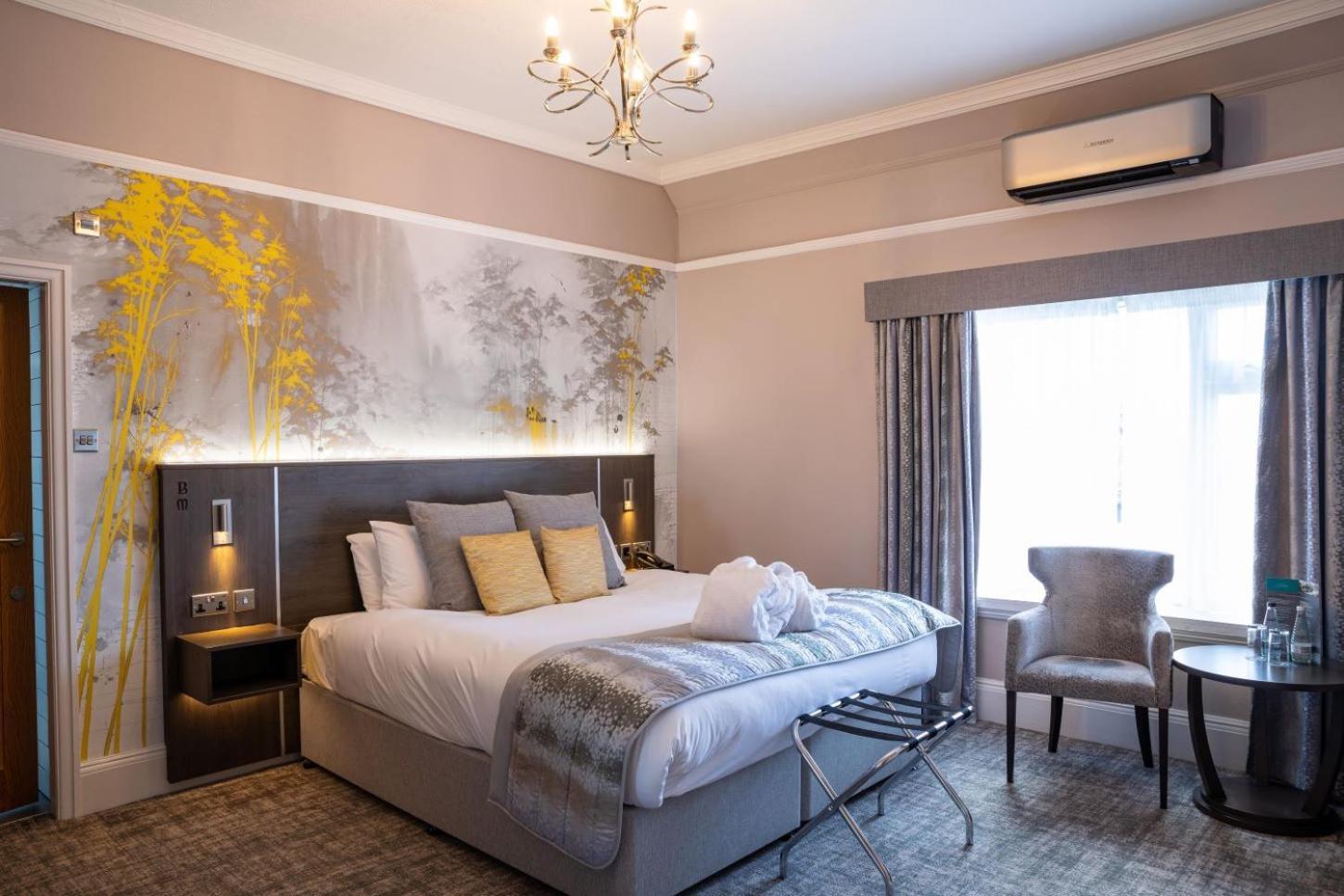 Manor & Spa; Bw Signature Collection Barton (Preston)